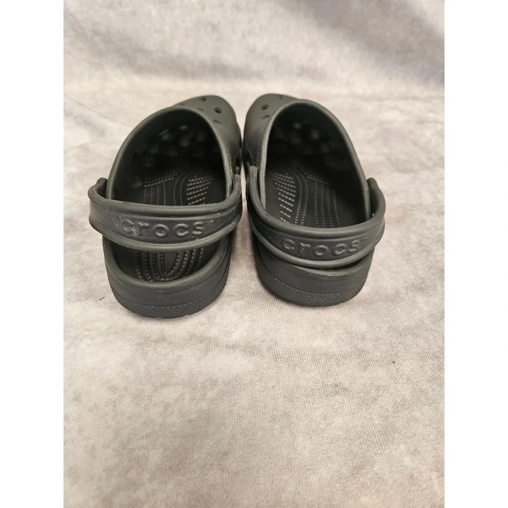 Crocs Classic Clogs Size 2 Unisex Kids Casual Clog - Black